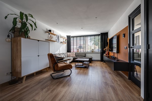 26_FUNDA_STRIJENSTRAAT 13_RIJEN.jpg